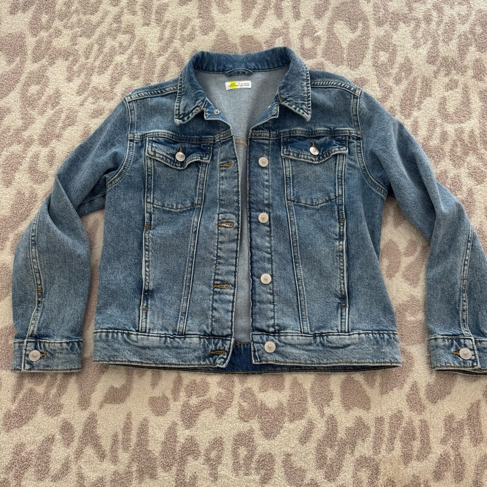 Girls Classic Blue Denim Jacket in 10/12